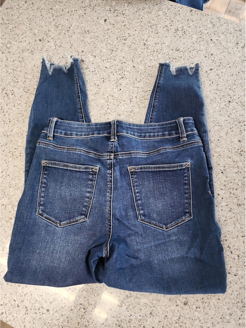 Jeans - Picture 2 of 8